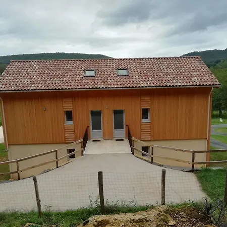 Apartman Le Sechoir Des Acacias, Les Falaises Avec Piscine Chauffee *