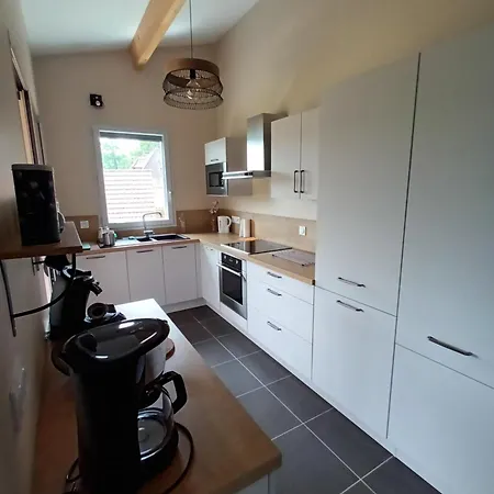 Le Sechoir Des Acacias, Gite: Les Falaises Apartment Saint-Leon-sur-Vezere